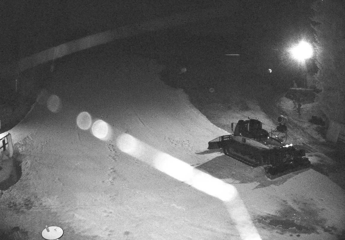 Kamera unter der Piste