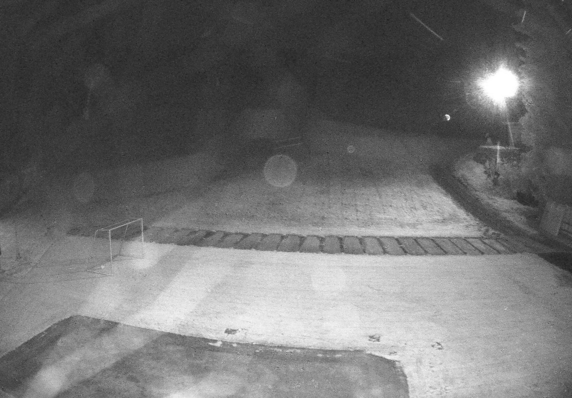 Kamera unter der Piste